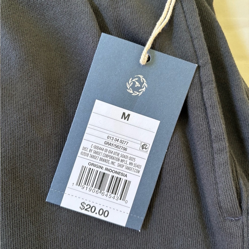 Universal Thread Women’s Sweatshirt/Sweatpants